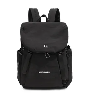 Sac à dos noir en tissu Oxford léger avec rabat et sangles réglables