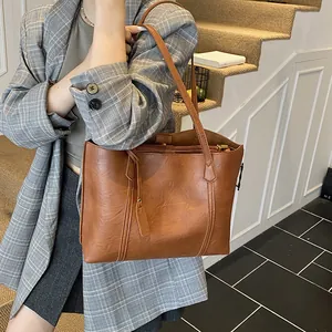 Brown leather tote bag for women, minimalist large capacity shoulder bag for office and casual