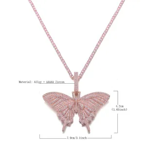 Ciondolo a farfalla in zircone rosa con catena tennis e dettagli di misura