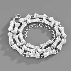Collana hip hop a catena con maglie a forma di osso color argento e cristalli scintillanti