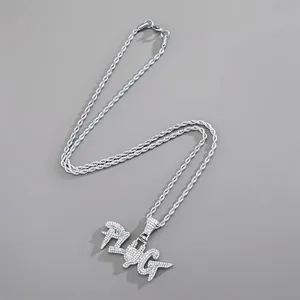 Collar PLUG de plata con cristales brillantes y una cadena de cuerda metálica