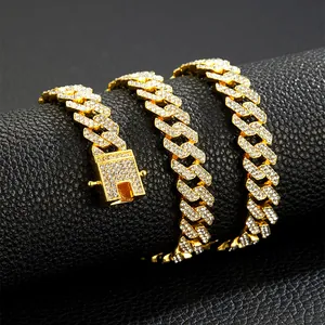 Collana Cuban Link dorata con zirconi e chiusura quadrata in stile Hip-Hop