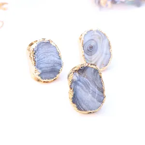 Anillos ajustables bañados en oro con piedras de ágata natural gris azulado