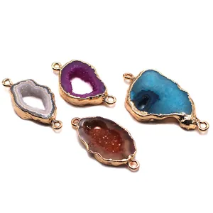 Connettore per Ciondolo in Fetta di Geode di Agata Naturale Bordo in Rame Placcato Oro Doppi Anelli per Creazione di Braccialetti e Collane DIY