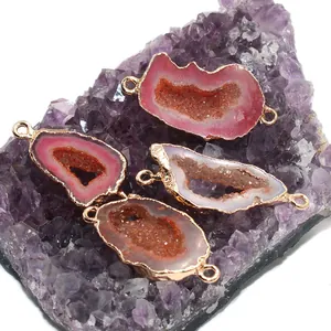 Pendenti in agata naturale druzy con placcatura in oro rosa e doppi anelli per gioielleria
