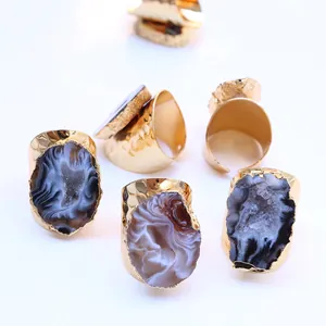 Natürliche brasilianische Achat-Geode vergoldete offene Ringe mit Hammerschlag