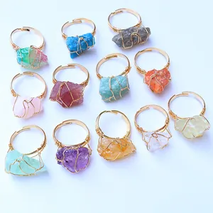Anillo Abierto Ajustable Envuelto en Alambre de Piedra Natural en Bruto Latón Chapado en Oro Bohemio Amatista Cuarzo Cristal Joyería Mujer