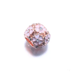 Charm fleur or rose avec fleurs de cerisier en émail rose et cristaux pour bracelets DIY