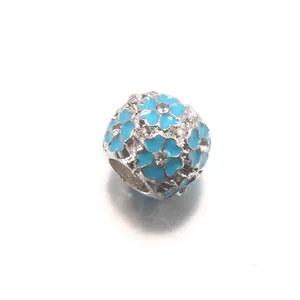 Perle de fleur en émail bleu avec cristaux brillants pour bracelets à breloques