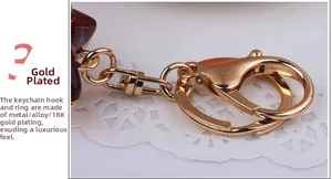 Detailansicht der 18K vergoldeten Karabiner-Verschluss und Schlüsselring-Hardware