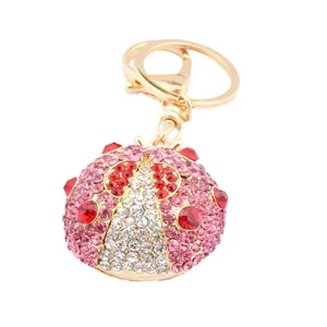 Porte-clés coccinelle en strass rose et bleu avec fermoir mousqueton doré chic