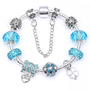 Versilbertes Schleife Herz Kleeblatt Charm Armband Blaue Glasperlen Zirkonia Schlangenkette Damen Schmuck