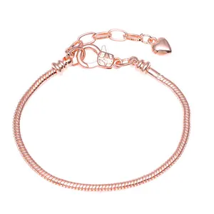 Bracelet Chaîne d'Os de Serpent en Alliage Plaqué Or Rose Minimaliste Avec Pendentif Cœur Bijoux Réglables pour Femmes
