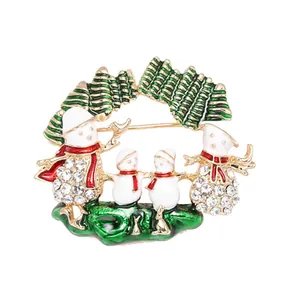 Spilla Famiglia di Pupazzi di Neve di Natale Smalto Colorato Ghirlanda Strass Lega Placcata Oro Spilla per Donna Regalo