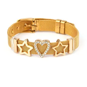 Bracelet en maille dorée avec breloque cœur étincelante et étoiles style océanique