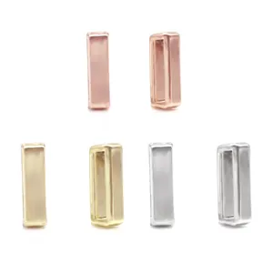 Detailansicht rechteckiger Schiebeperlen in Gold, Roségold und Silber für DIY-Schmuck