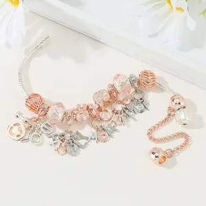 Pulsera de cadena de serpiente plateada con cuentas de vidrio rosa y dije HAPPY FAMILY