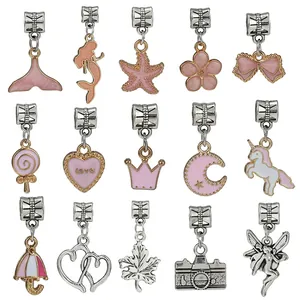 15-delige set roze DIY-armbanden voor kinderen met eenhoorn- en hartjesbedels