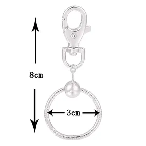 Porte-clés détaillé en métal argenté de 8cm avec fermoir mousqueton et anneau circulaire