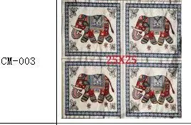 Dettaglio di quattro toppe in tessuto con ricamo elefante 25x25cm codice CM-003