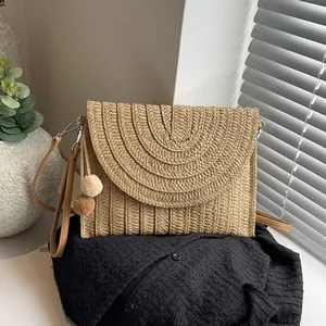 Women Woven Straw Envelope Crossbody Bag With Pom-Pom Decoration Casual Bohemian Vacation Handbag Shoulder Bag Small Clutch