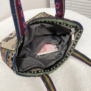 Borsa tote in tela stile etnico con ricami e tasca interna con cerniera per donna