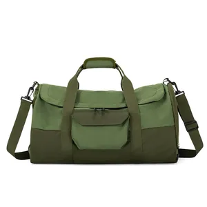 Borsa sportiva impermeabile con tasche multiple e tracolla regolabile per viaggi e fitness