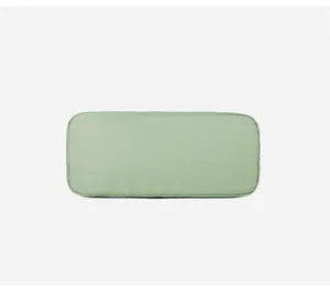 Dettaglio delle cuciture rinforzate sul fondo della borsa tote in nylon verde pastello