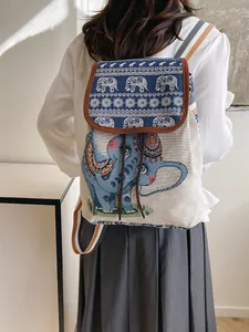 Zaino etnico in tela con ricamo di elefante e chiusura a coulisse per donna alla moda