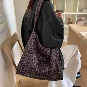 Grande borsa shopper vintage leopardata, borsa a spalla viola da donna stile casual