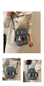 Dettaglio borsa a secchiello bohémien con motivi etnici jacquard e lunghe nappe