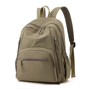 Zaino imbottito impermeabile in nylon da donna verde oliva con tasche con cerniera