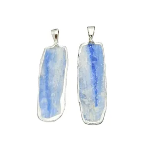 Pendentifs en kyanite naturelle avec bordure en métal argenté pour collier en cristal