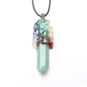 Pendentif en aventurine verte avec arbre de vie en fil de cuivre et cordon noir