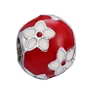 Perle de fleur DIY en émail rouge avec motifs floraux blancs pour création de bijoux