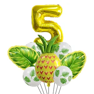 Kit ballons fête Hawaï avec chiffre 5 doré, ananas, feuilles de palmier et ballons latex