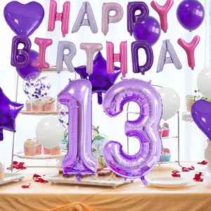 Détails du kit d'anniversaire 13 ans avec ballons violets et décorations festives