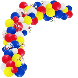 Vista detallada del kit de arco de globos rojos azules amarillos y confeti para fiestas