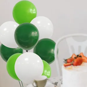 Groene en witte ballonnenset voor verjaardagsfeestjes in dierenthema decoratie