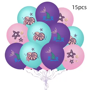 Détail de 15 ballons sirène avec motifs imprimés de coquillages, d'étoiles de mer et coraux