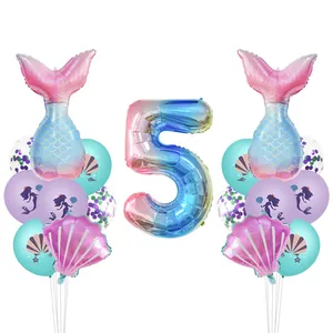 Détail du kit de ballons sirène avec chiffre 5 arc-en-ciel et ballons coquillages