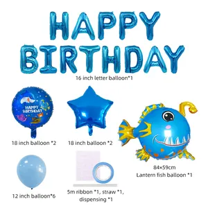 Set de fiesta de animales marinos con globos azules y forma de pez rape gigante