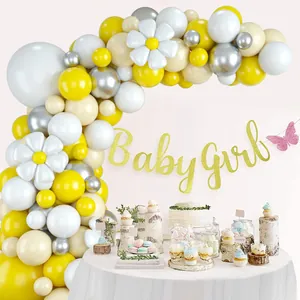 Arche de ballons marguerites avec ballons jaunes et bannière Baby Girl pour baby shower