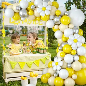 Kit d'arche de ballons marguerite avec ballons jaunes et blancs pour décor de pique-nique