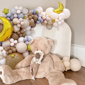 Teddybeer en ballonboogset met gouden sterren voor baby shower feestdecoratie