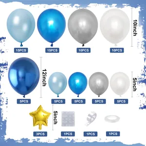 Detailoverzicht van blauwe en zilveren ster ballonnenboog set voor verjaardagen