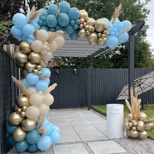 Kit arche de ballons avec ballons en latex bleu mat, sable et doré pour décoration