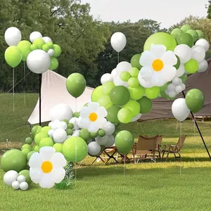 Kit arco palloncini margherita verde per feste in giardino con fiori bianchi e palloncini verdi