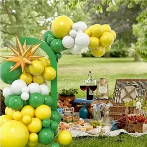 Kit arche de ballons jaune et vert avec ballon étoile doré pour décoration de fête