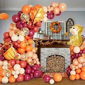 Thanksgiving Ballon Arch Kit mit Herbstfarben, Eichhörnchen Ballons und Ahornblättern